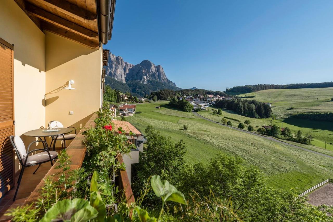 Hotel Alpenflora Castelrotto Exterior foto